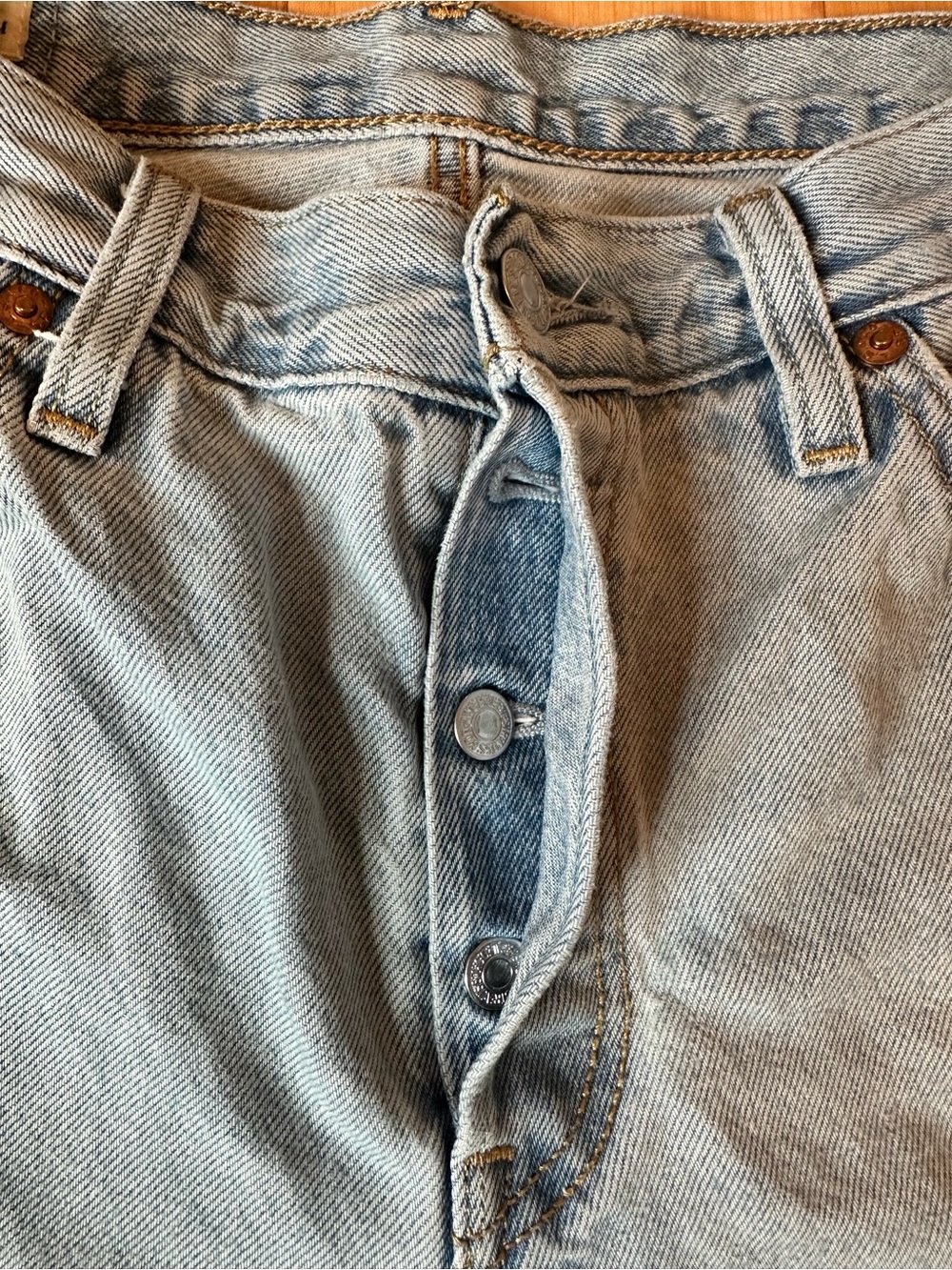 Levi’s women 501 90s Jeans - Picture 2 of 7